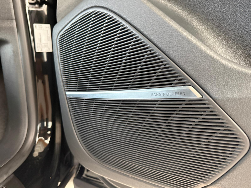 Audi Q8 50TDI quattro - Pano/AHK/B&O/S-line/ACC/22´ — photo 9