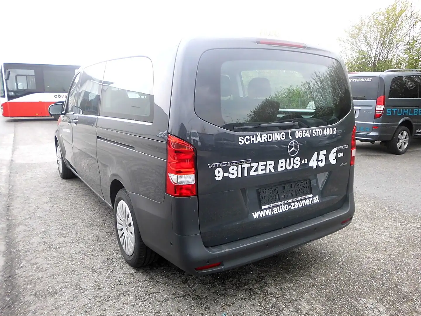 Mercedes-Benz Vito Tourer 116 CDI Extralang PRO 4Matic Aut. Grau - 2