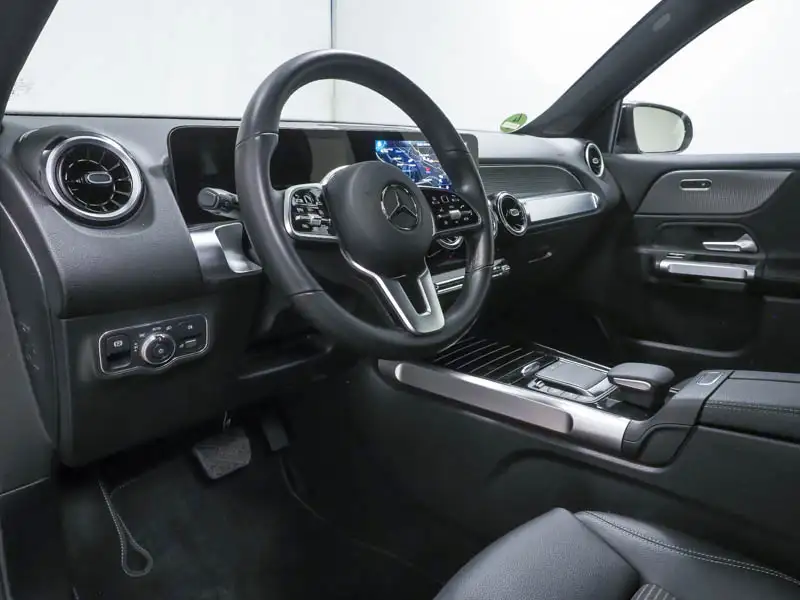 Annonce voiture d'occasion Mercedes-Benz GLB 180 - CARADIZE