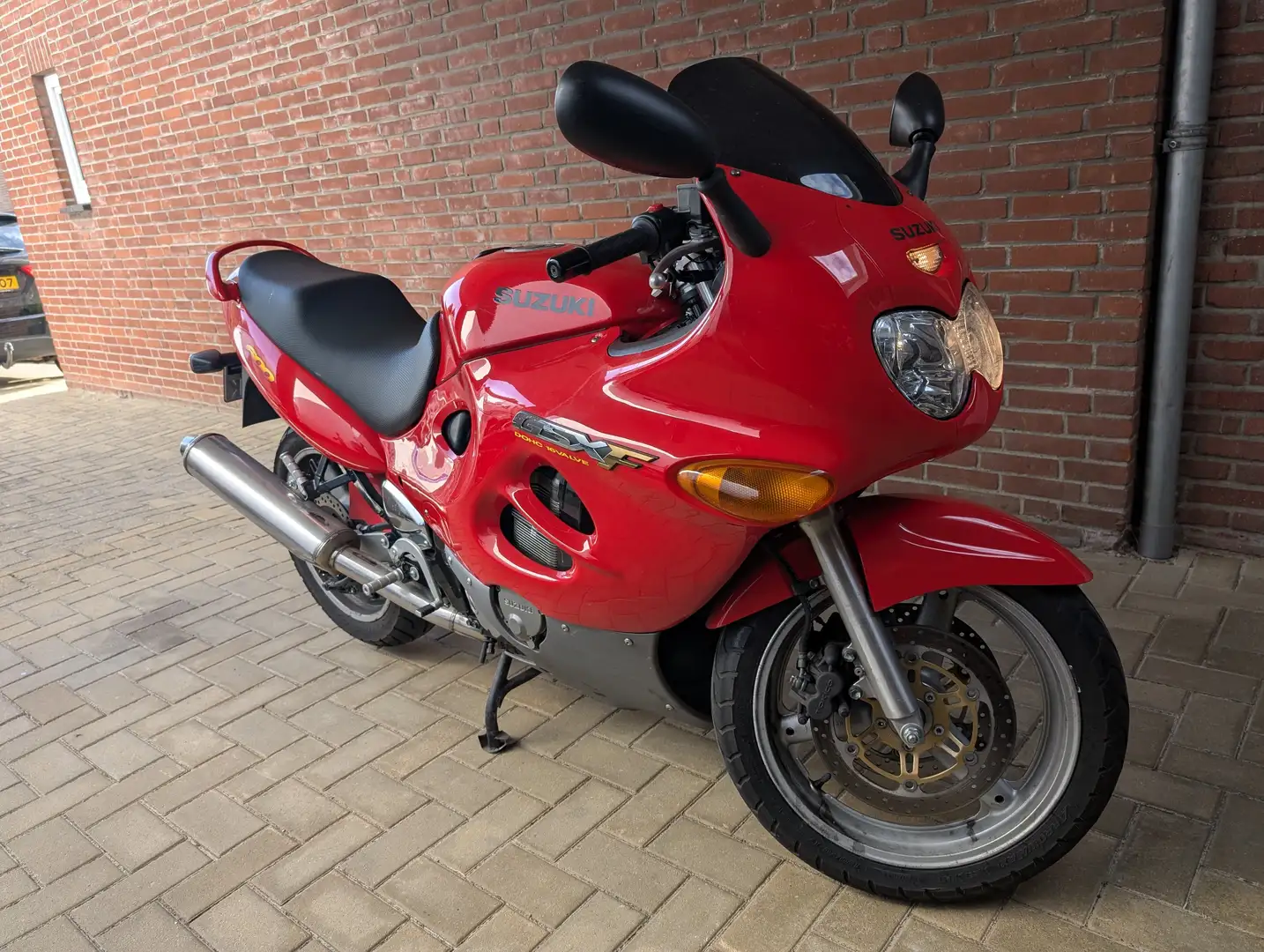 Suzuki GSX 600 F Roşu - 2