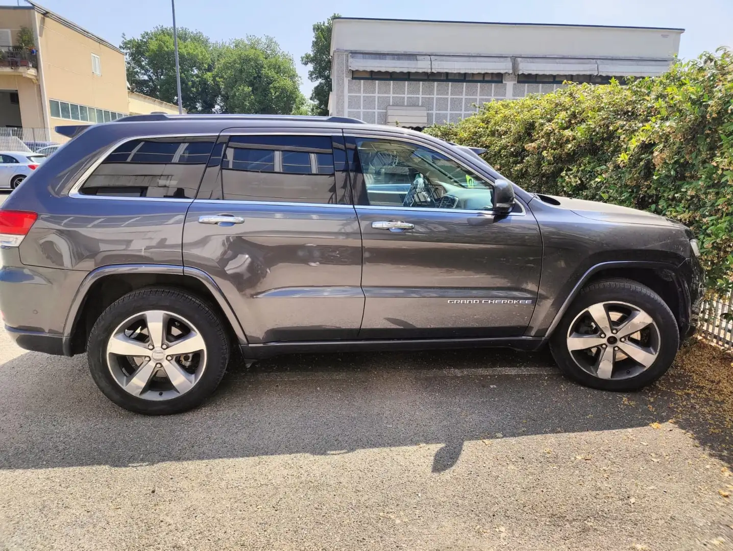 Jeep Grand Cherokee 3.0 crd Overland auto - 2