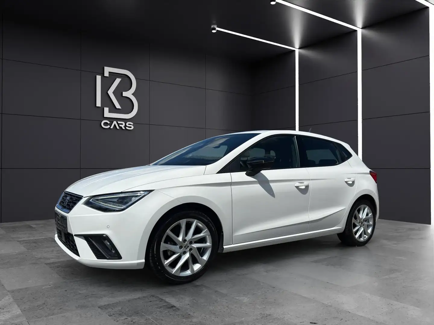 SEAT Ibiza FR|R-CAM|Navi|Sitzh|Full-LED|CarPlay|4,99% Wit - 1