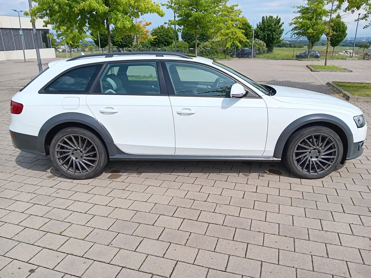 Audi A4 allroad A4 allroad quattro (clean die.) 3.0 TDI DPF S tron Weiß - 1