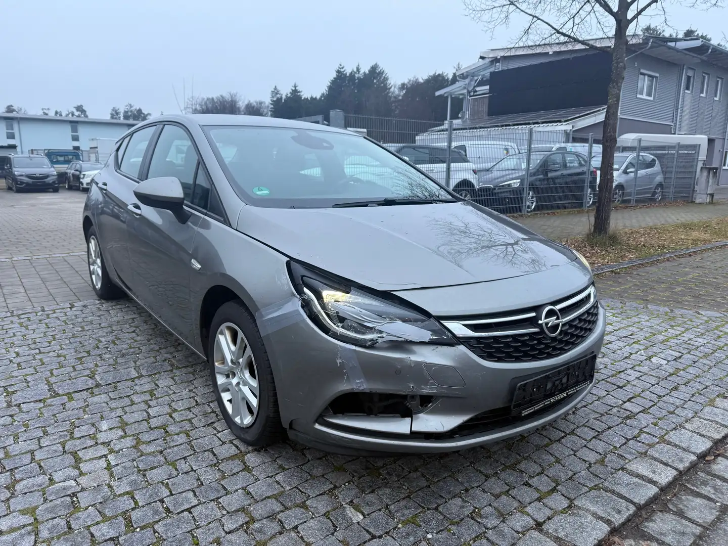 Opel Astra Edition - - 1