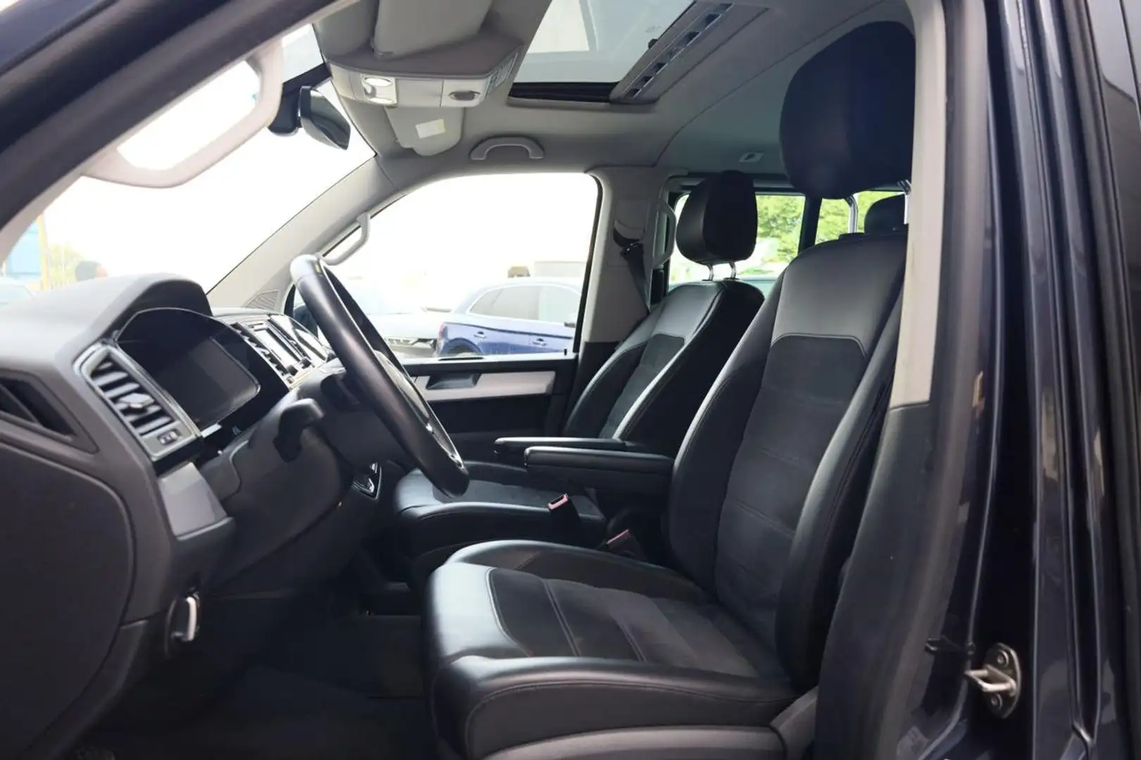 Volkswagen T6 Multivan 2.0 TDI DSG 4Motion Highline 4x4  146 Kw (199 cv) - 2