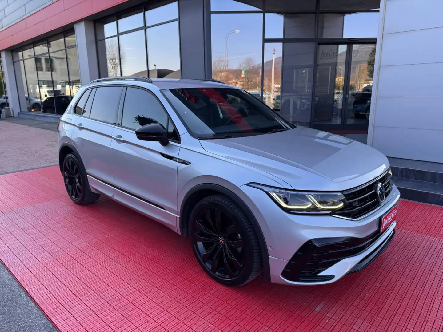 Volkswagen Tiguan 2.0 TDI 150 CV SCR DSG 4MOTION R-Line Silver - 2