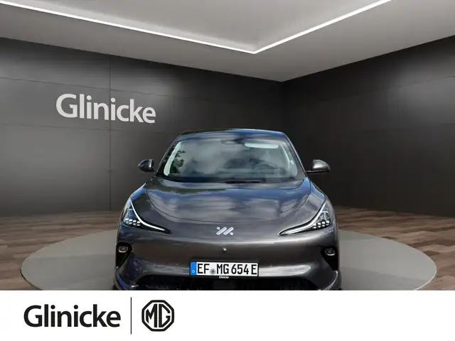 MG IM6 100 kWh Performance AWD *LUFTFEDERUNG*