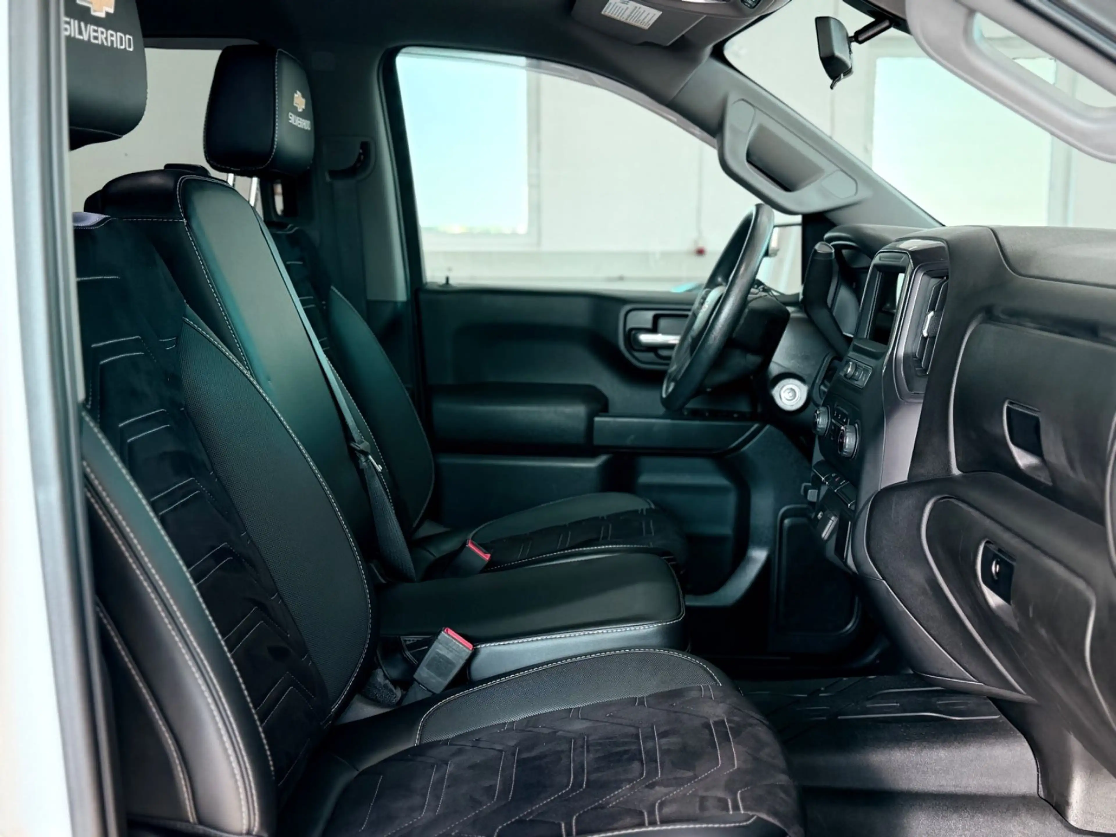 Chevrolet Silverado /Crew Cab/4.3/ V6 — photo 12