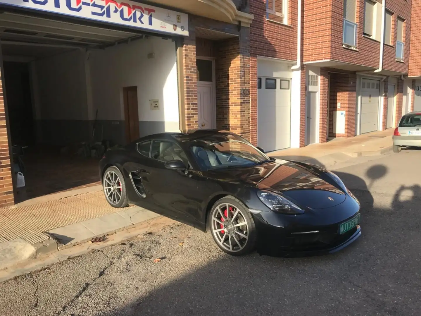 Porsche Cayman S Zwart - 2