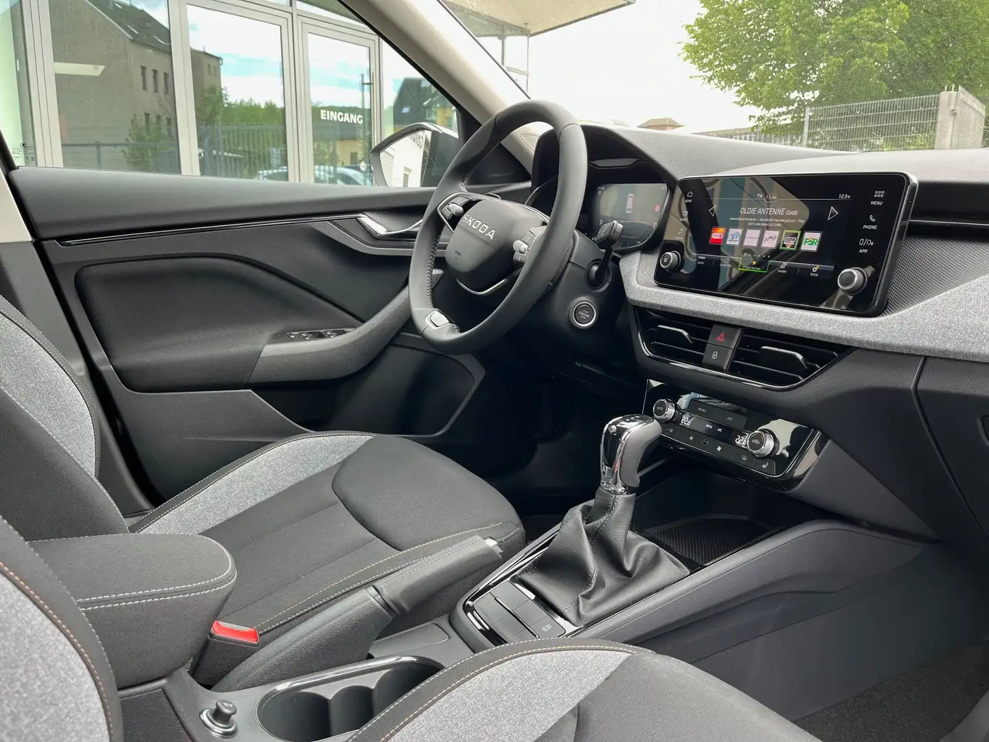 Skoda Kamiq 1.0 TSI DSG Selection Kamera 5-Jahre Garantie Grau - 2