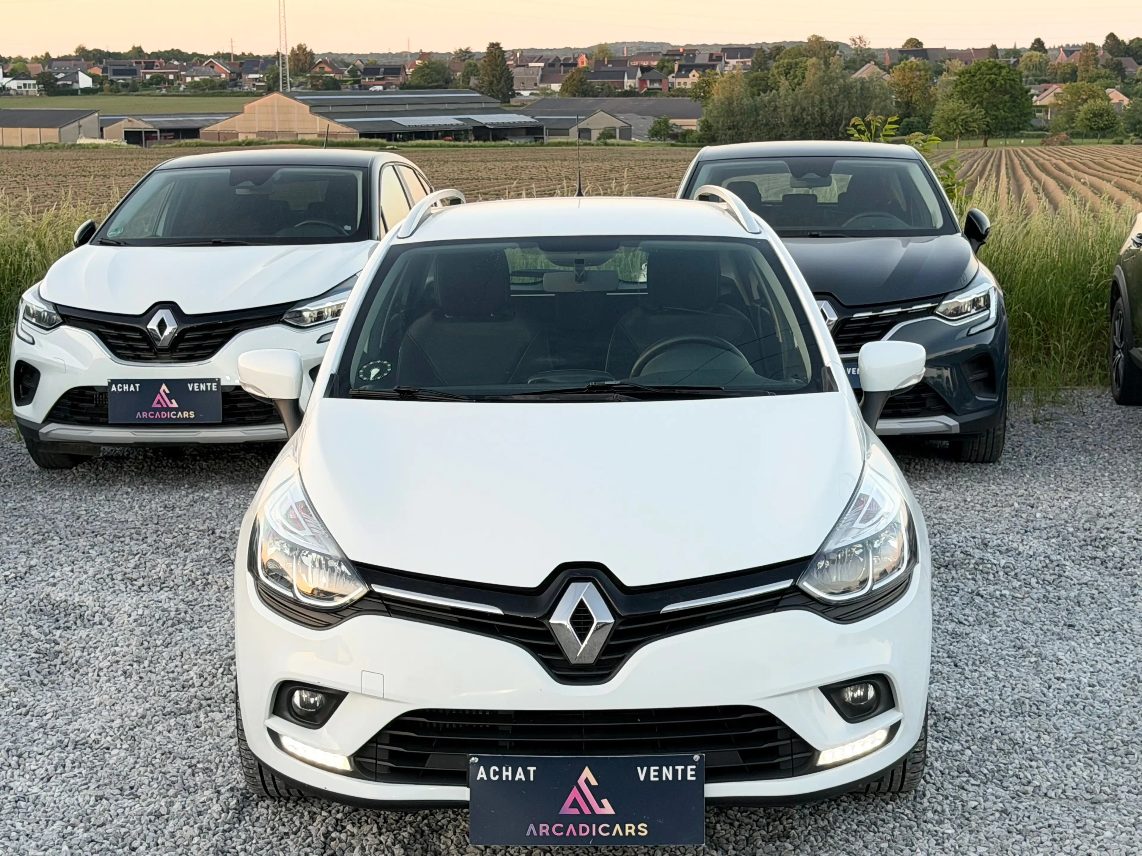 Renault Clio BREAK 0.9 TCe - Navigation - Air co - Bluetooth - Radio — photo 2