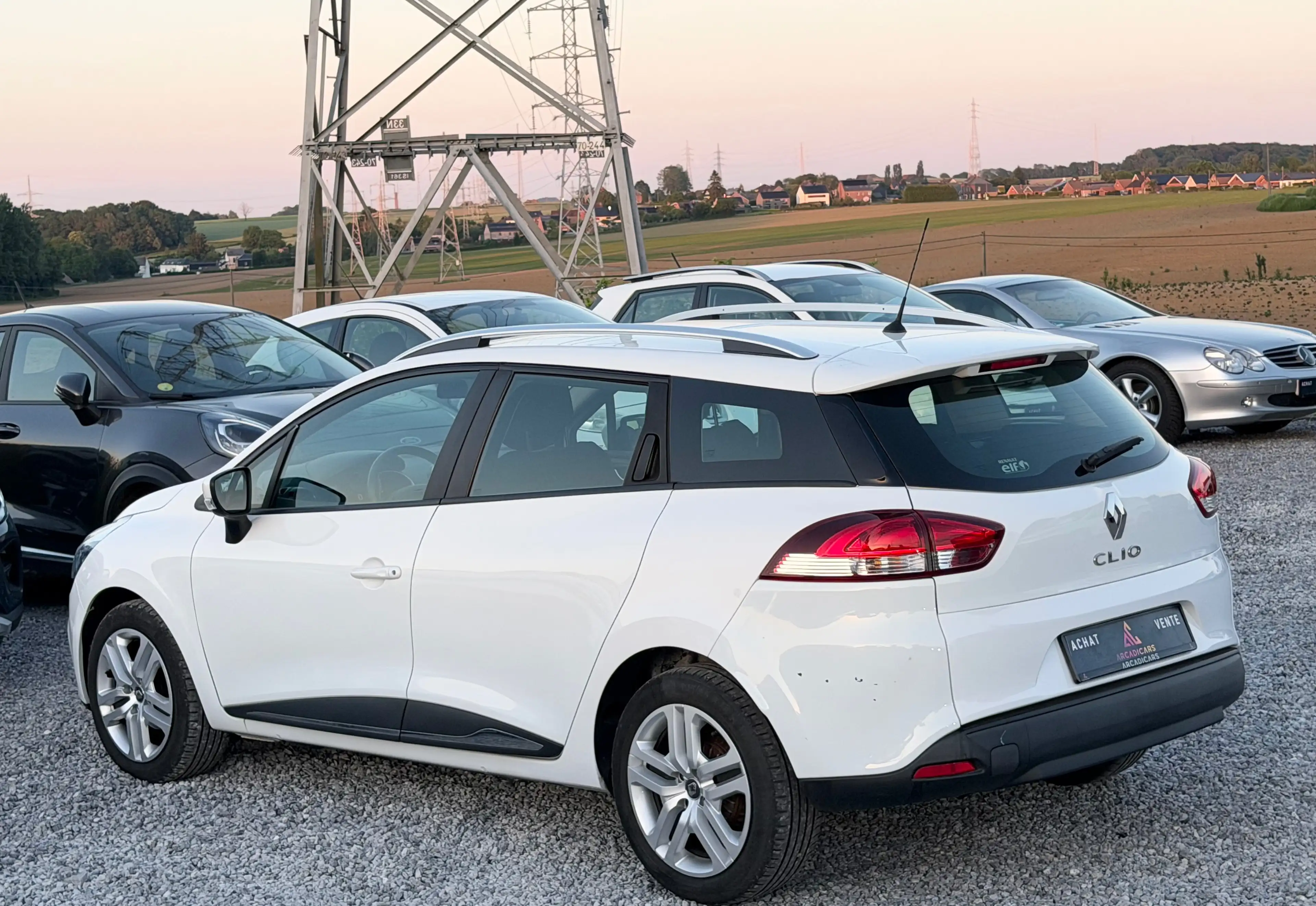 Renault Clio BREAK 0.9 TCe - Navigation - Air co - Bluetooth - Radio — photo 6