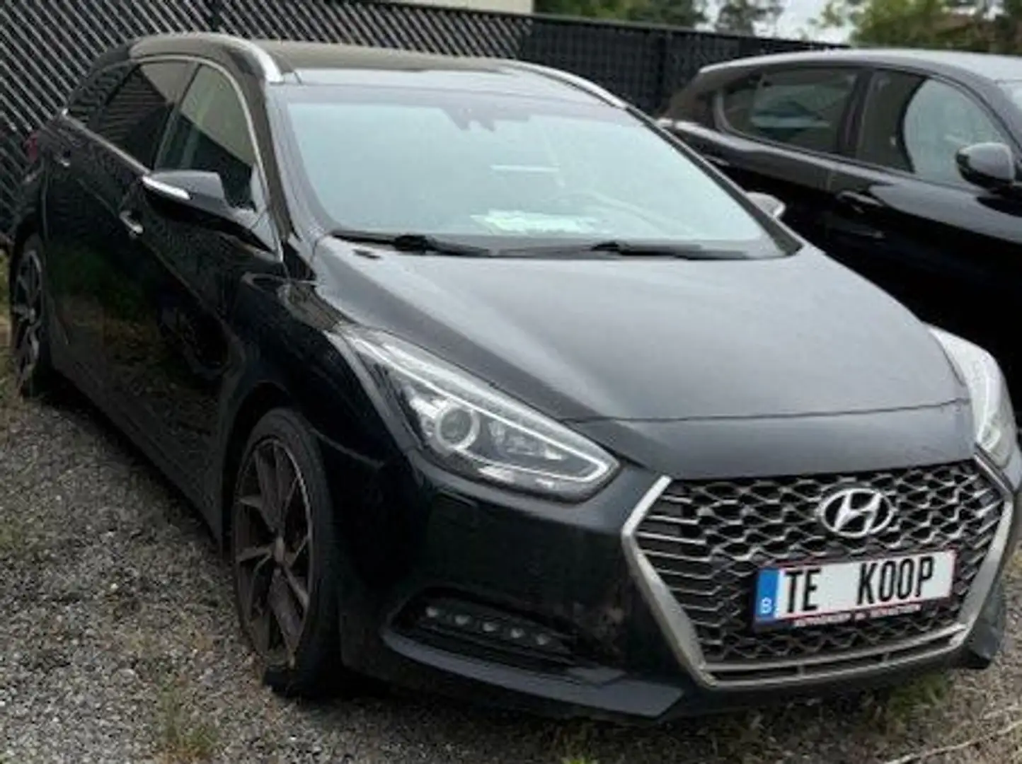 Hyundai i40 i40 Kombi blue 1.6 CRDi DCT Space Zwart - 1