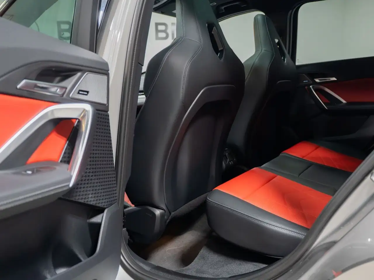 BMW X1 снимка BMW X1