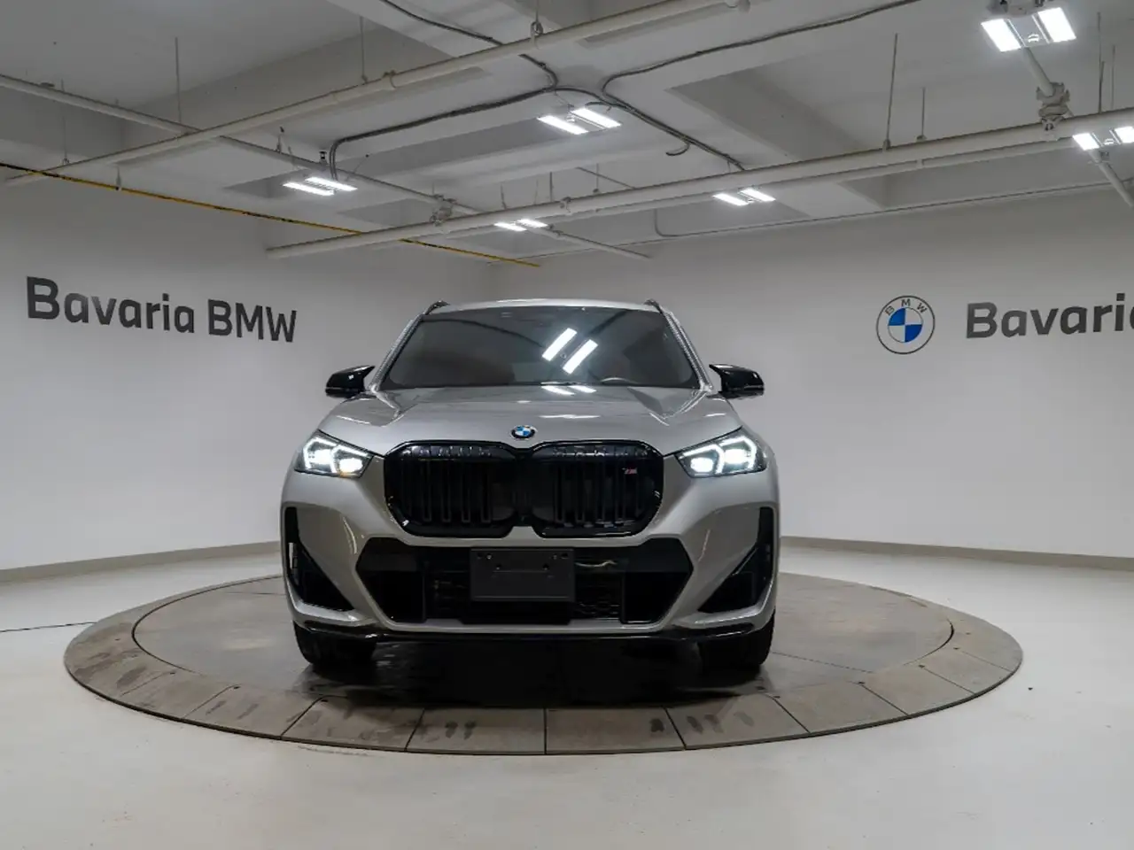 BMW X1 снимка BMW X1