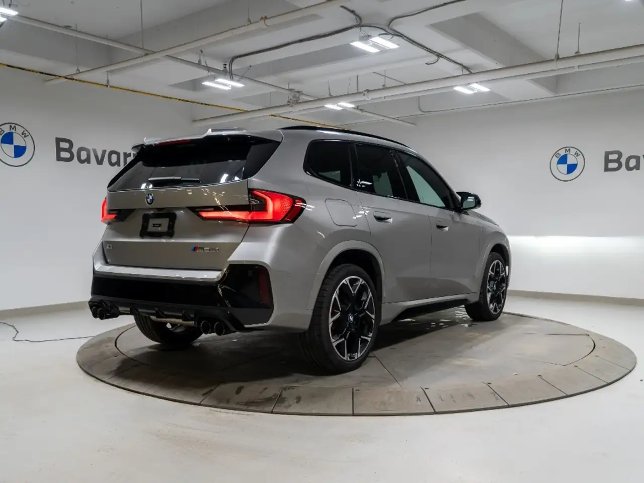 BMW X1 снимка BMW X1