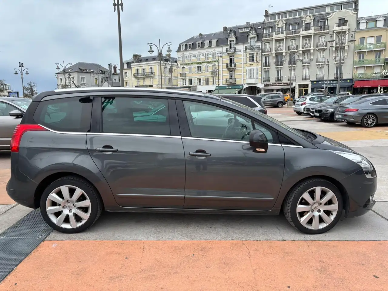 Peugeot 5008 2.0 HDi 150ch FAP BVM6 Allure 7pl