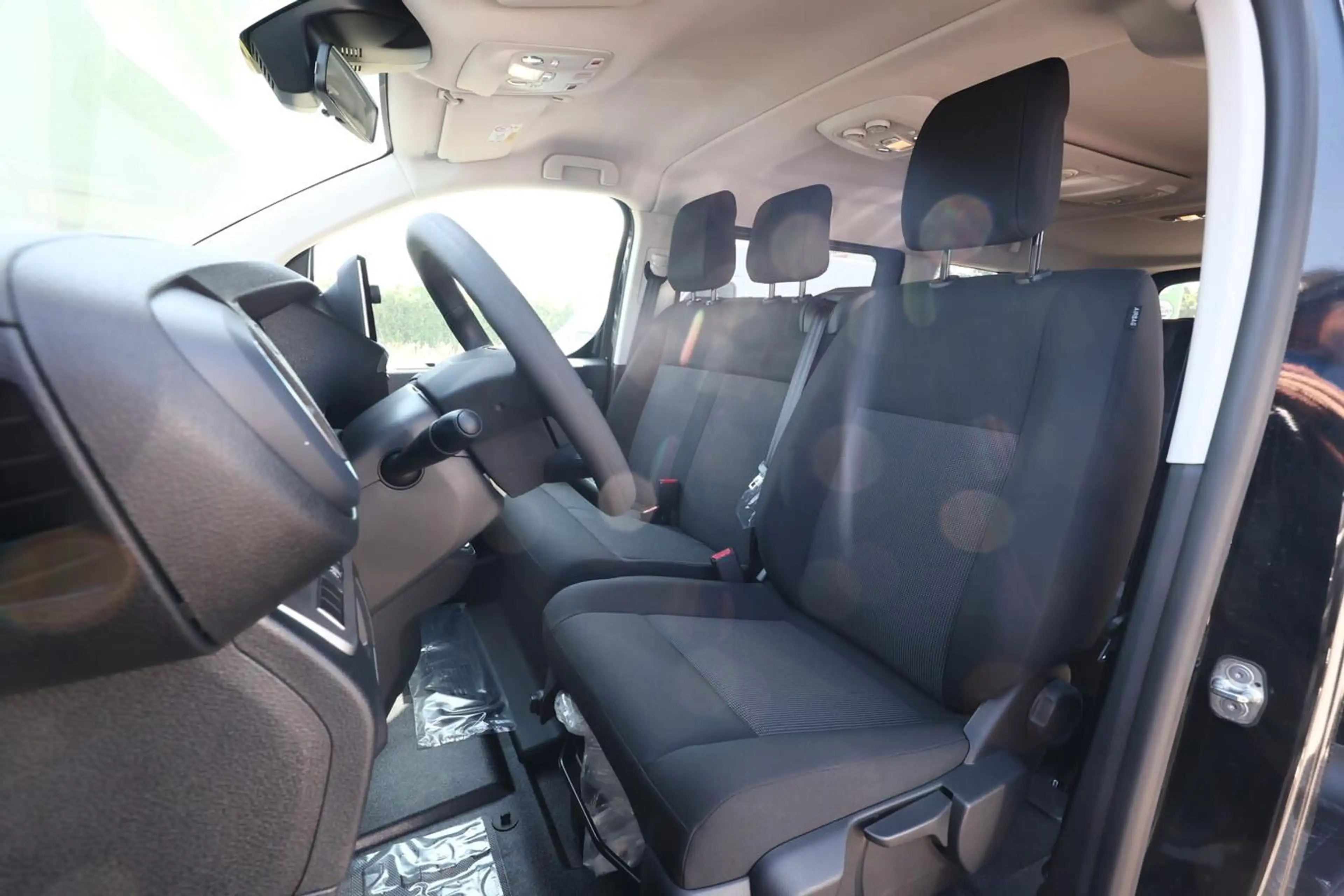 Citroen Spacetourer Plus XL 9S KlimaP LED CarP PDC PrivG 132 kW (17... — photo 6