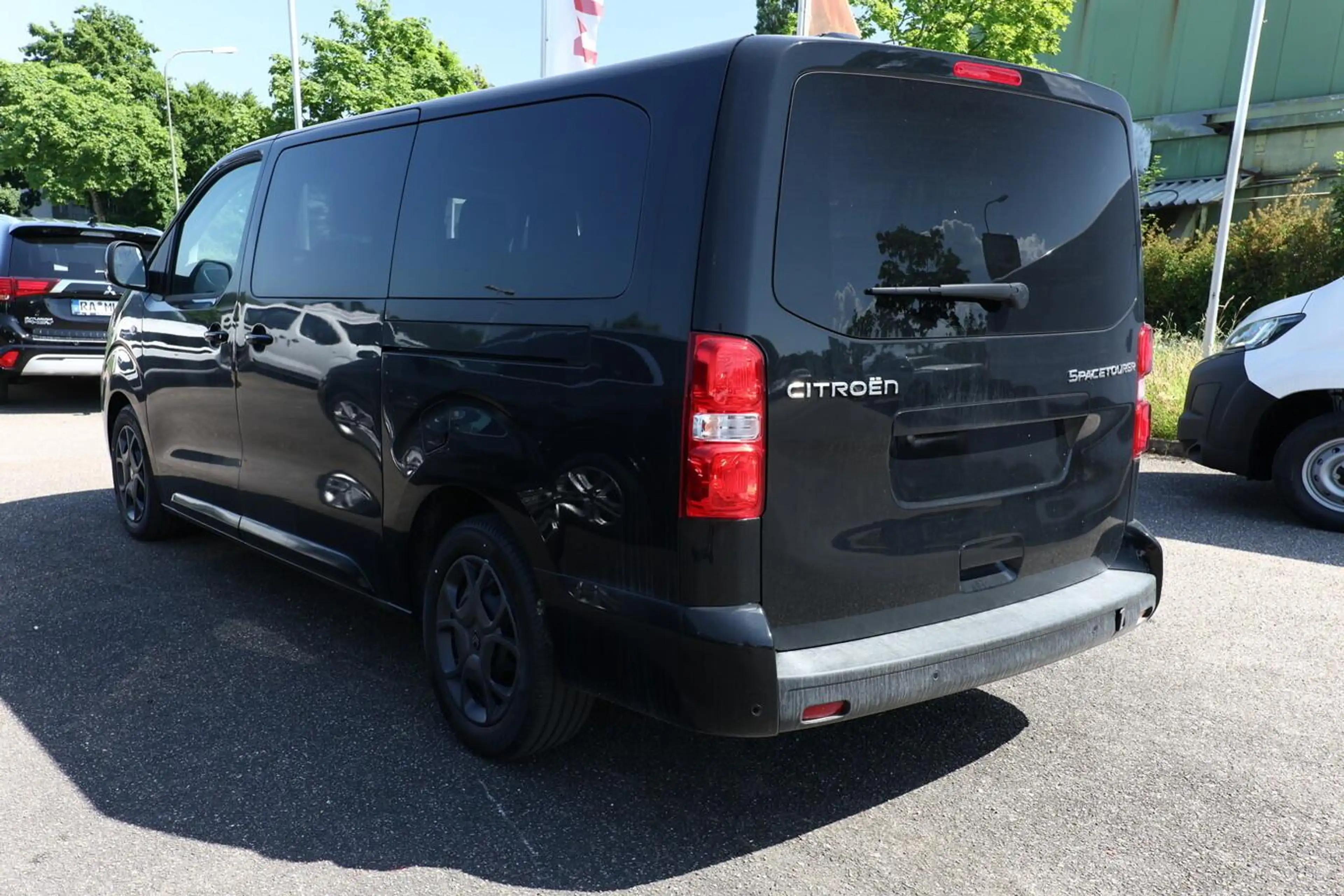 Citroen Spacetourer Plus XL 9S KlimaP LED CarP PDC PrivG 132 kW (17... — photo 4