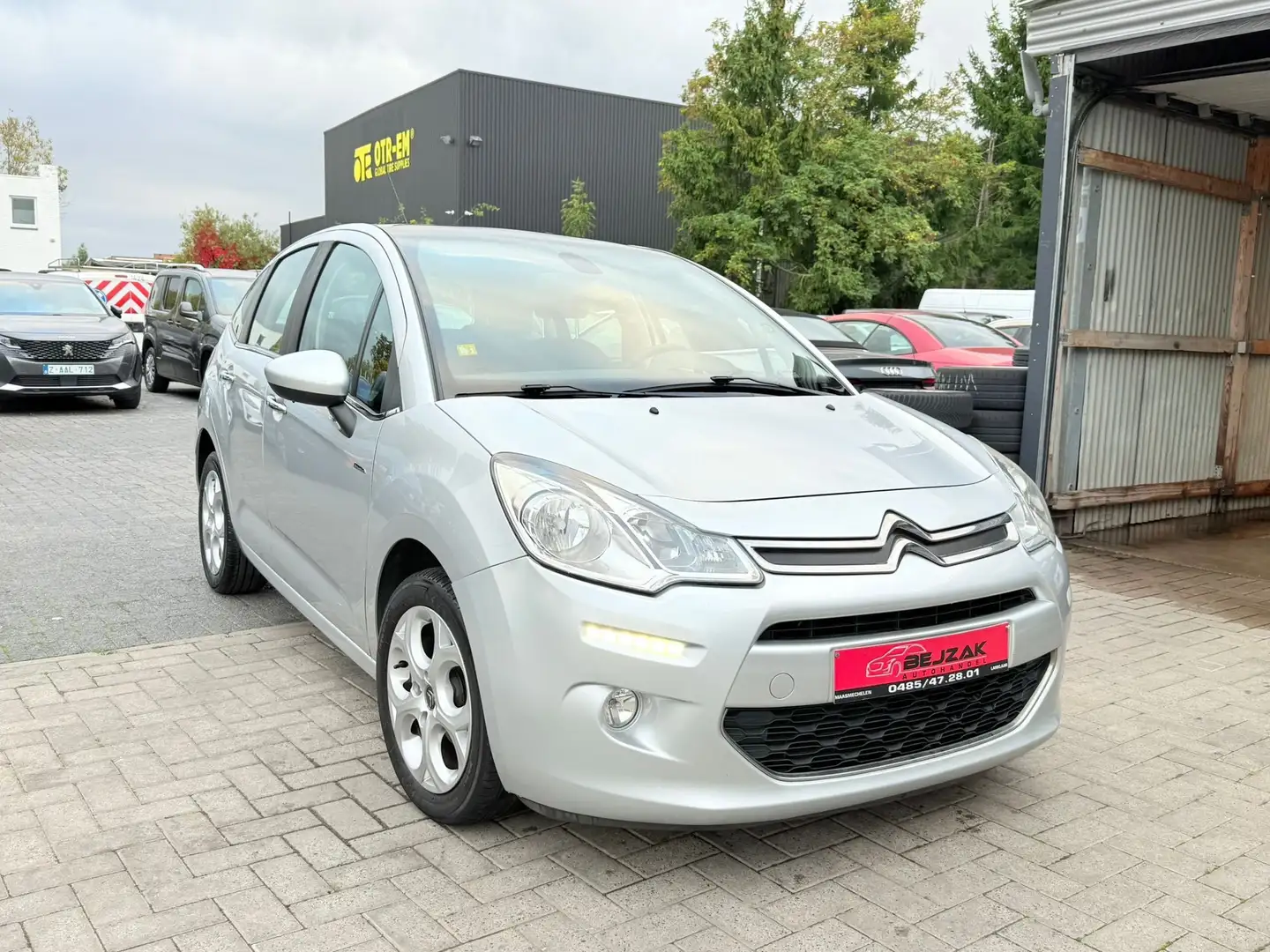 Citroen C3 C3 Exclusive 1.2i 1j garantie nette staat - 1