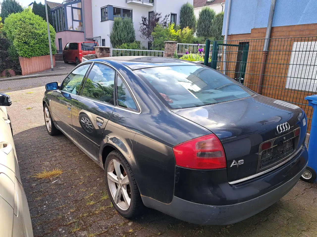 Audi A6 2.4, foto 2
