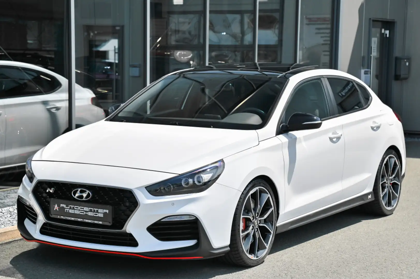 Hyundai i30 2.0 T-GDI N Performance Fastback Navi* Pano* Weiß - 2