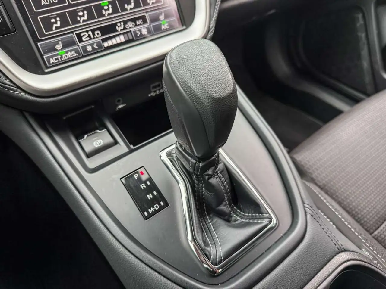 Subaru OUTBACK снимка Subaru OUTBACK