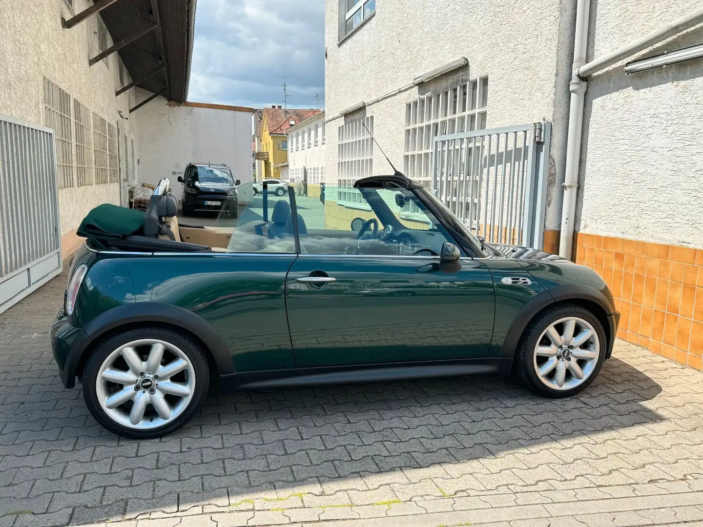 MINI Cooper S Cabrio Cooper S*Leder*Klima*TüV Verde - 2