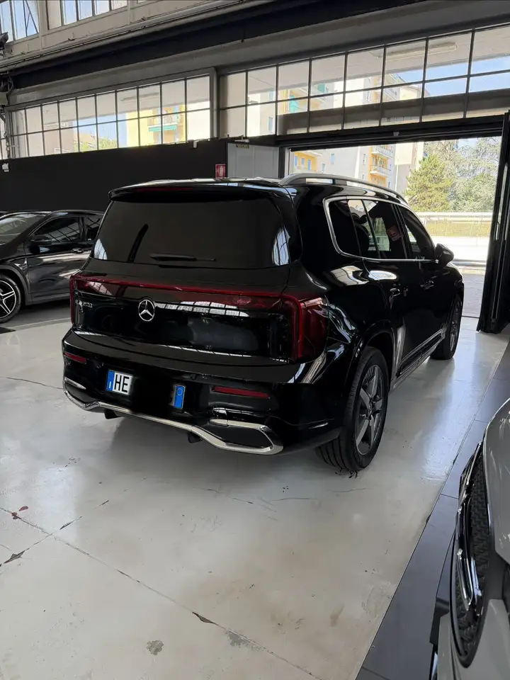 Mercedes-Benz GLB 2026