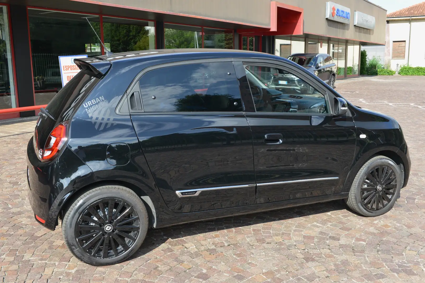 Renault Twingo 1.0 SCE URBAN NIGHT SOLO 7437 KM 1 PROPRIETARIO Nero - 2