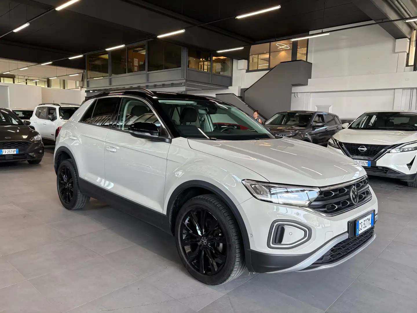 Volkswagen T-Roc T-Roc 1.0 tsi Style 110cv Argento - 1