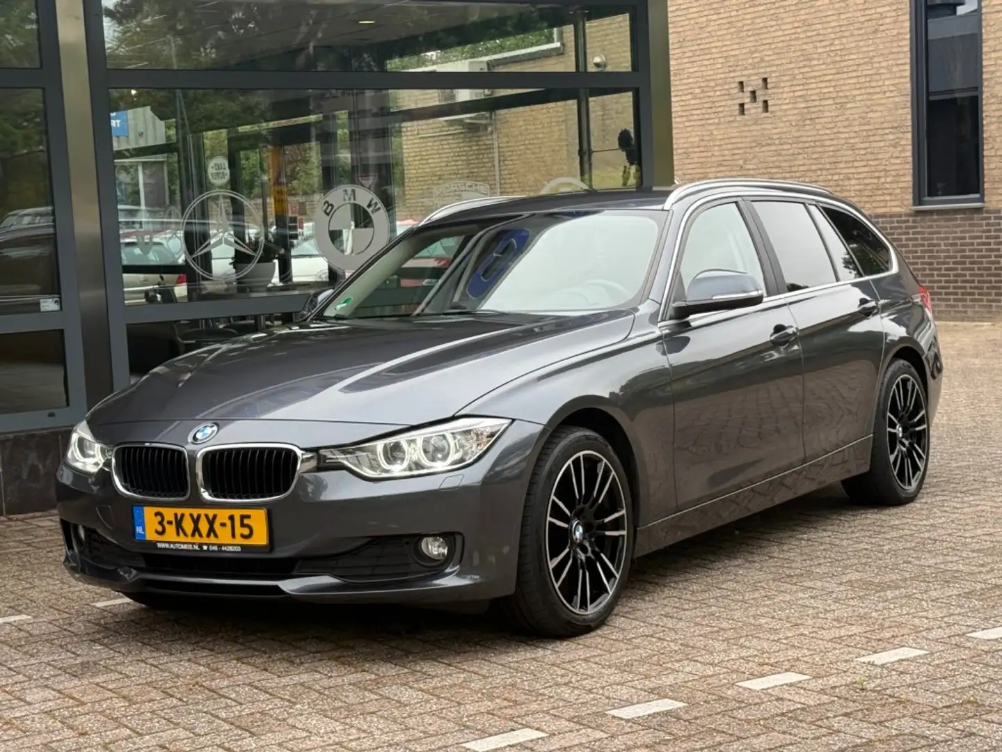 BMW 316 316I Executive Automaat Leder Navi Xenon Gris - 2
