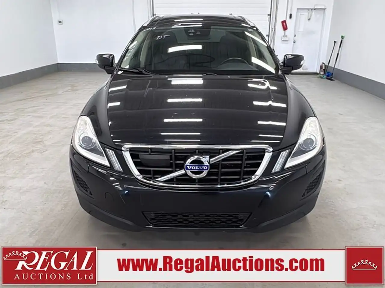 Volvo XC60 снимка Volvo XC60