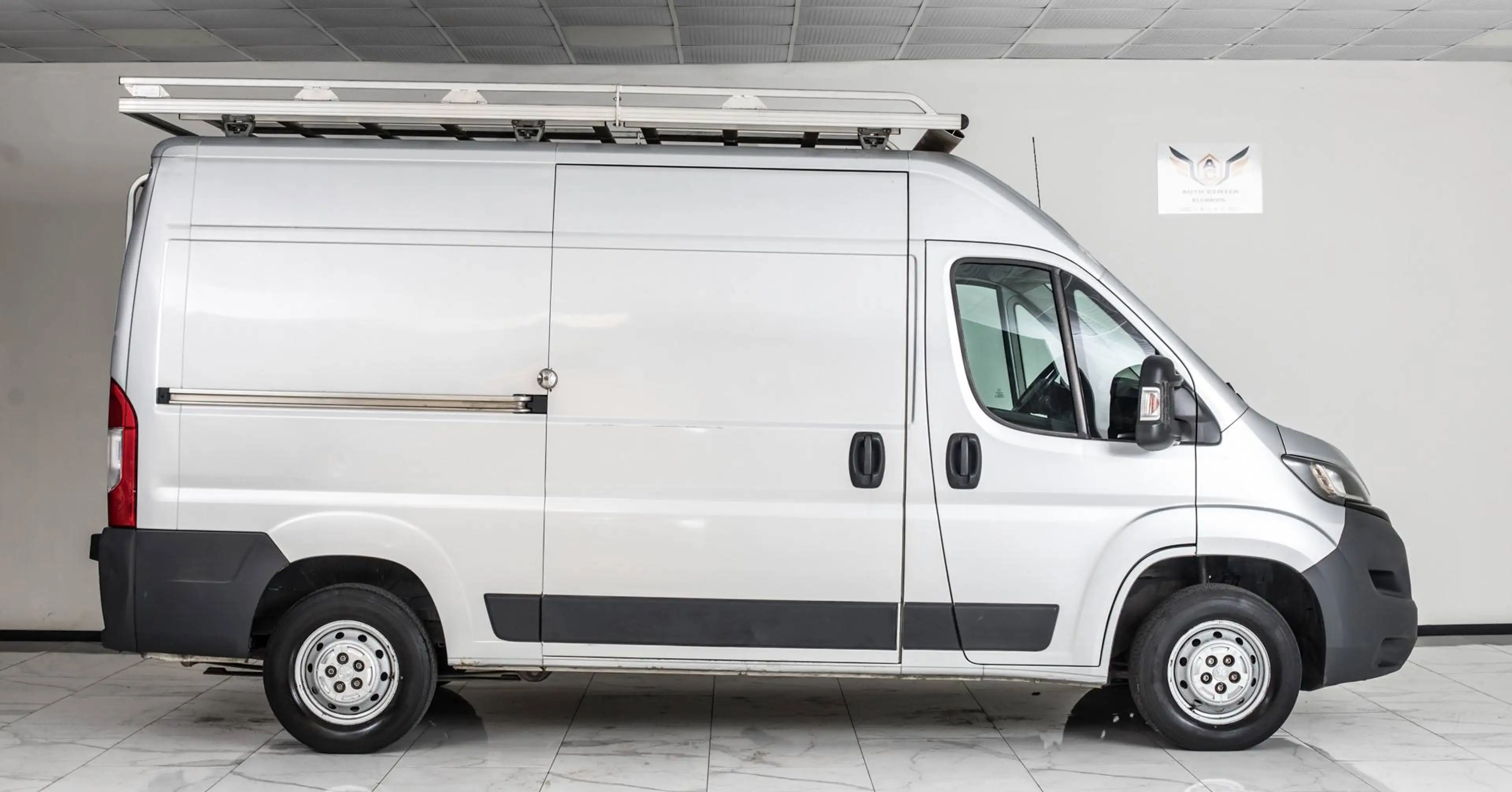 Peugeot Boxer 2.2 HDi L2H2 — photo 9