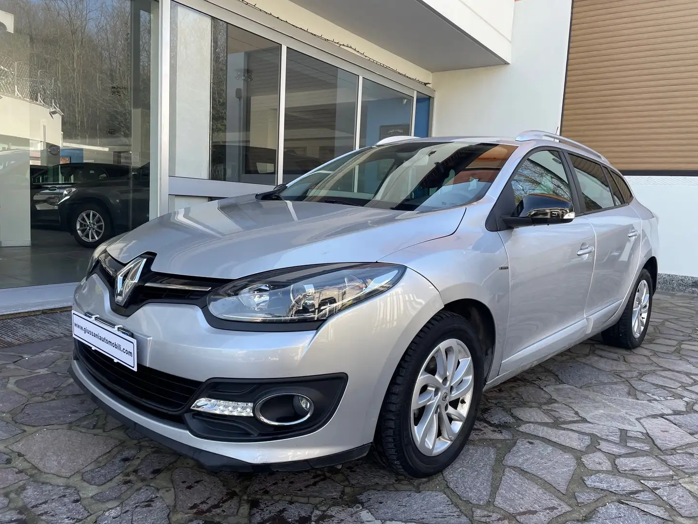 Renault Megane SporTour 1.5 dci Limited s&s UNICO PROPRIETARIO Grey - 1
