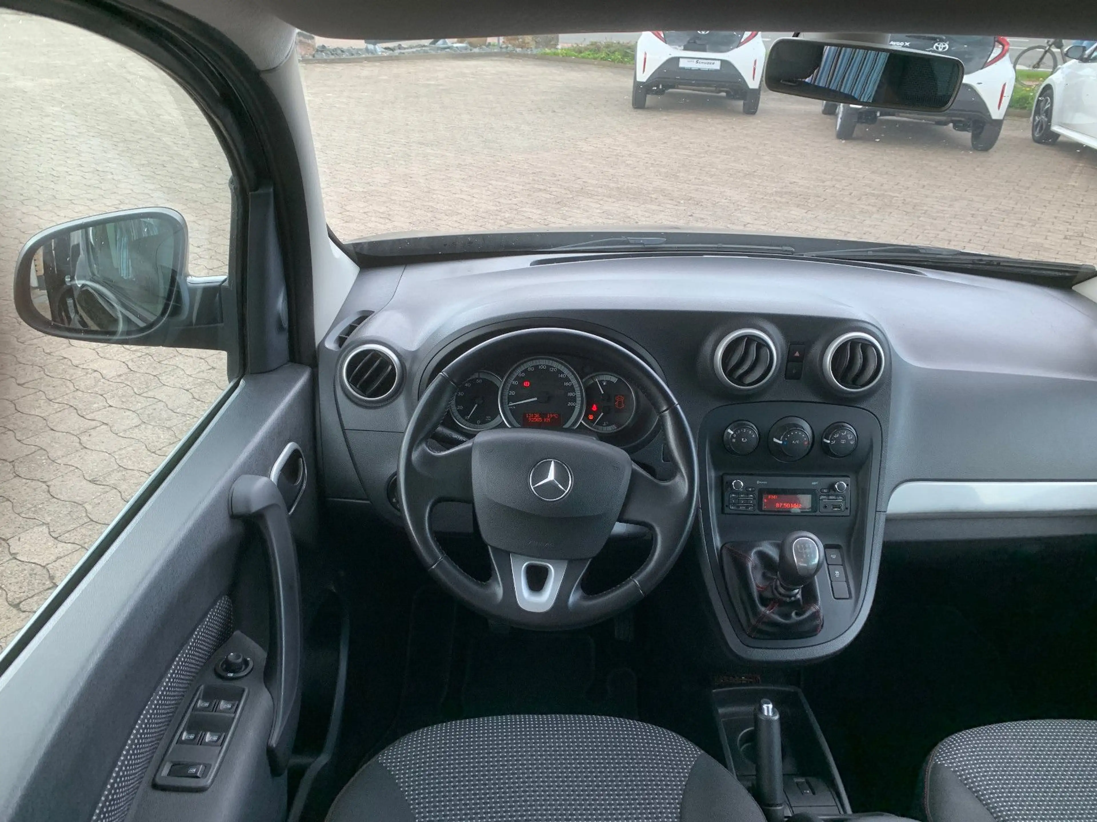 Mercedes-Benz Citan Kombi 108/109/111 CDI lang Tourer Edition — photo 4