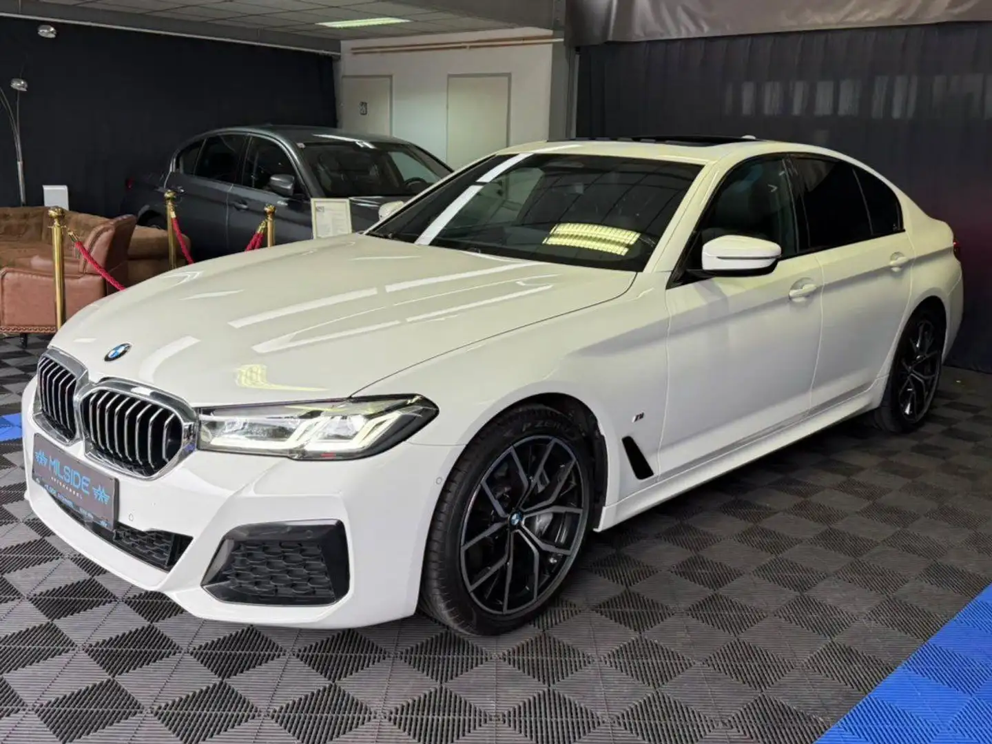 BMW 530 M-Paket,LED,ACC,Assistenzen,4 Zonen Klima,KEYLESS Weiß - 2
