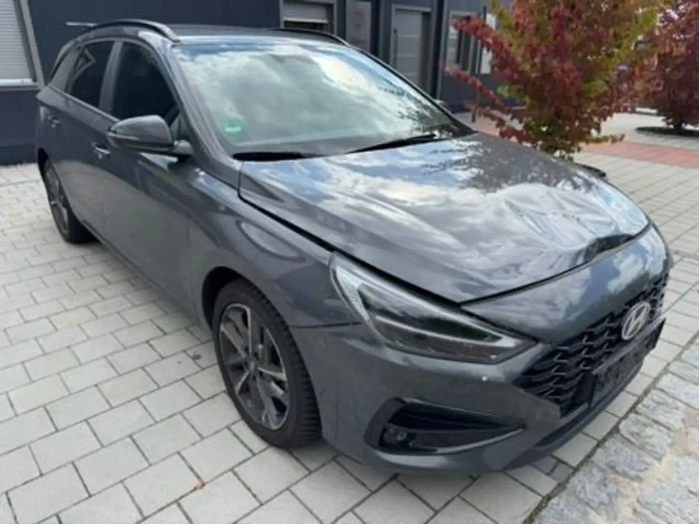 Hyundai i30 1.0 T-GDI Advantage, Automatik Grau - 1