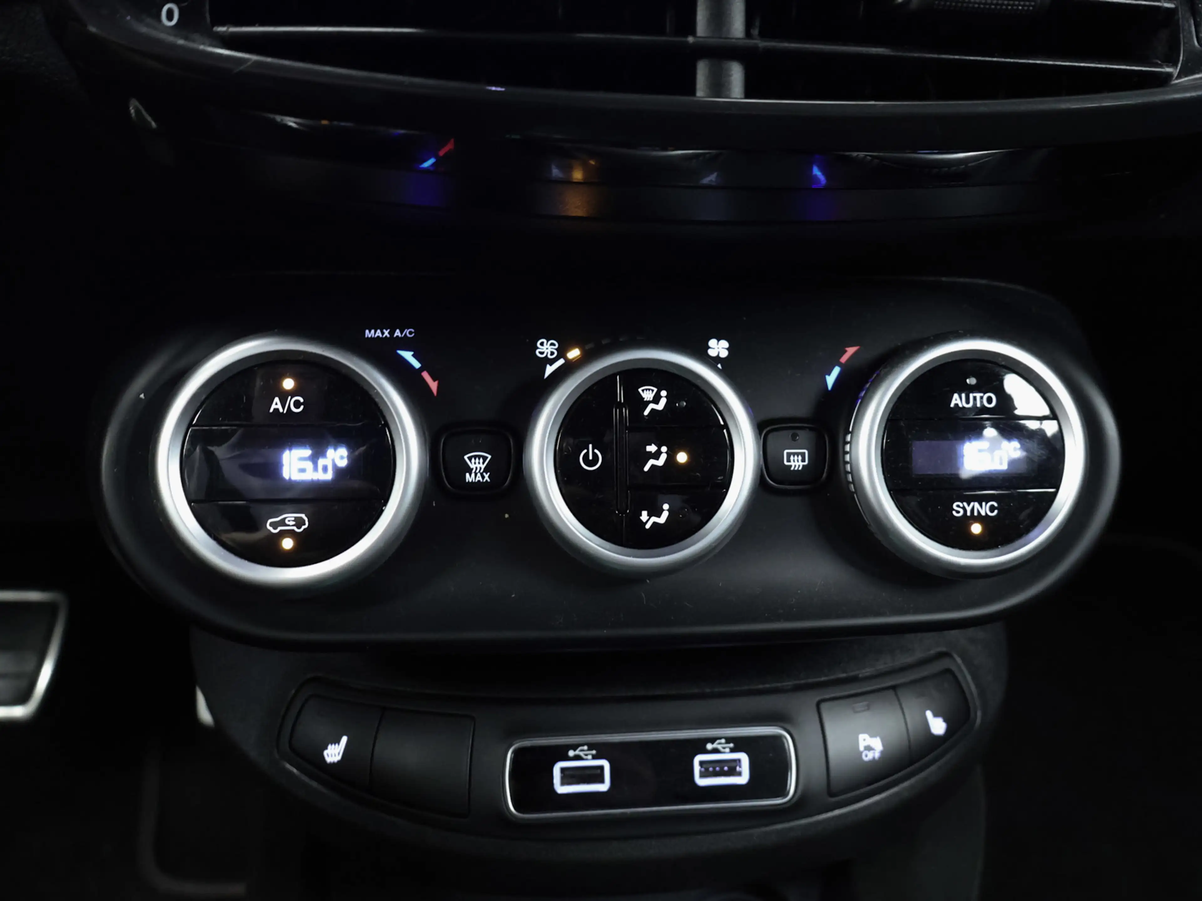Fiat 500X Cross 1.3 GSE City Cross Sport (APPLE CARPLAY,NAVI — photo 16