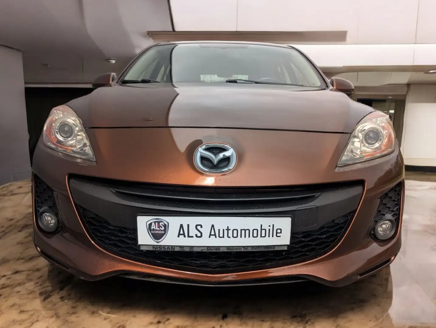 Mazda 3 Edition"SHZ"Klima"AHK abn."1 Hand"69000 km." Hnědá - 2