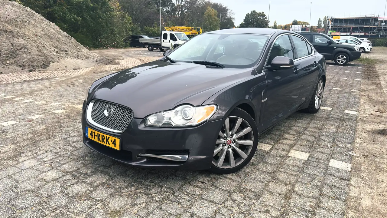 Jaguar XF