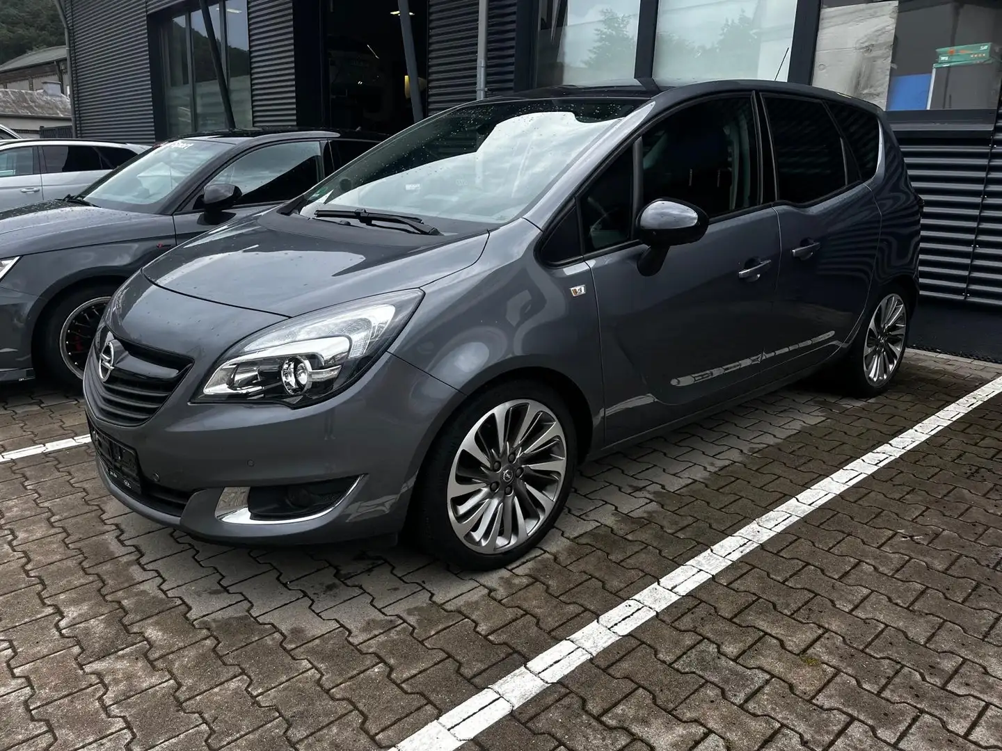 Opel Meriva Color Edition Euro-6 - 1