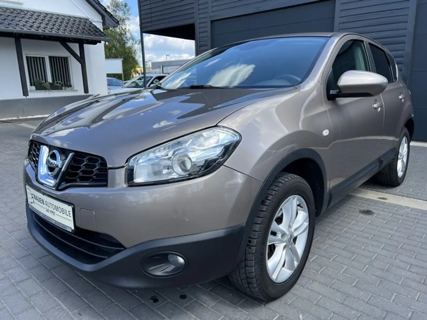 Nissan Qashqai Acenta Automatik+Klima+Alus+AHK+ Braun - 1