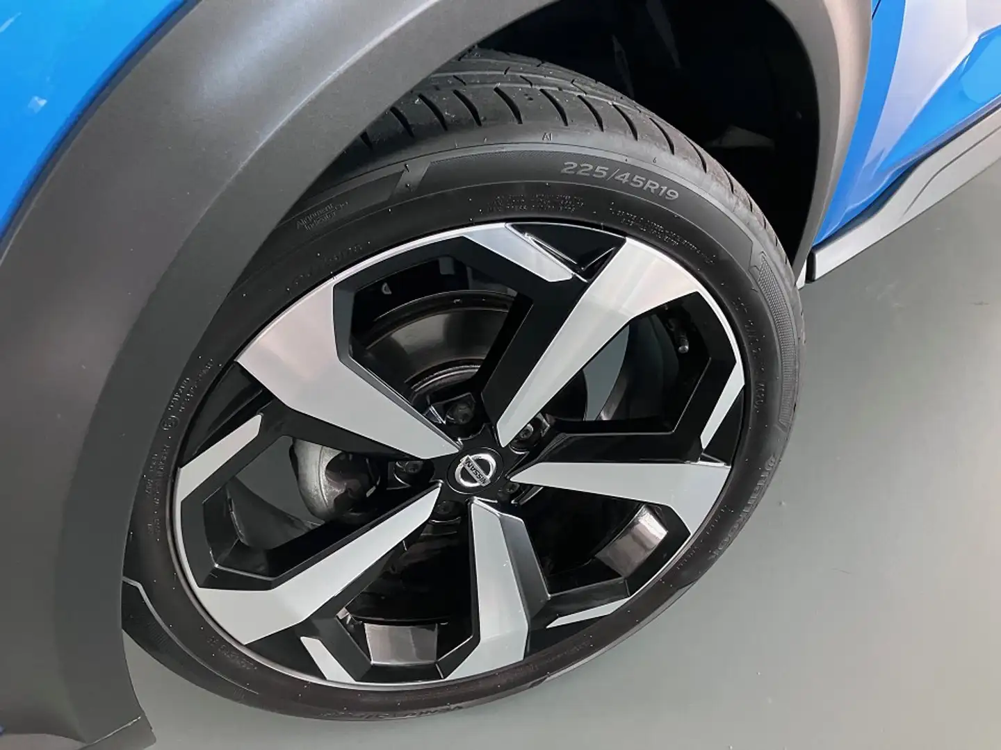 Nissan Juke 1.0 DIG-T Tekna - Navi/ Kamera/ Sitzh. Bleu - 2