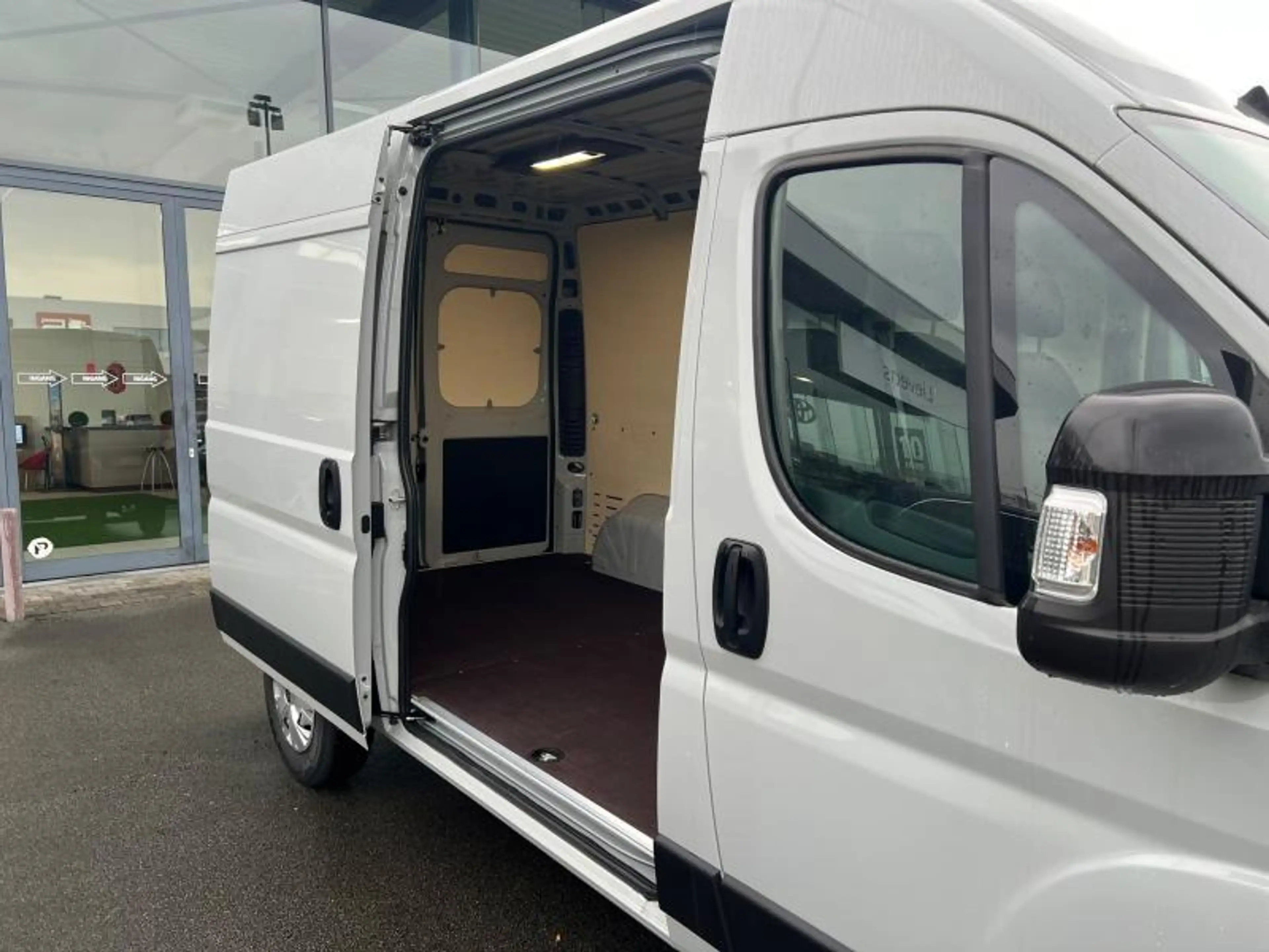 Toyota Proace Max 2.2D 144AT COMFORT LIGHT 3.5T — photo 9