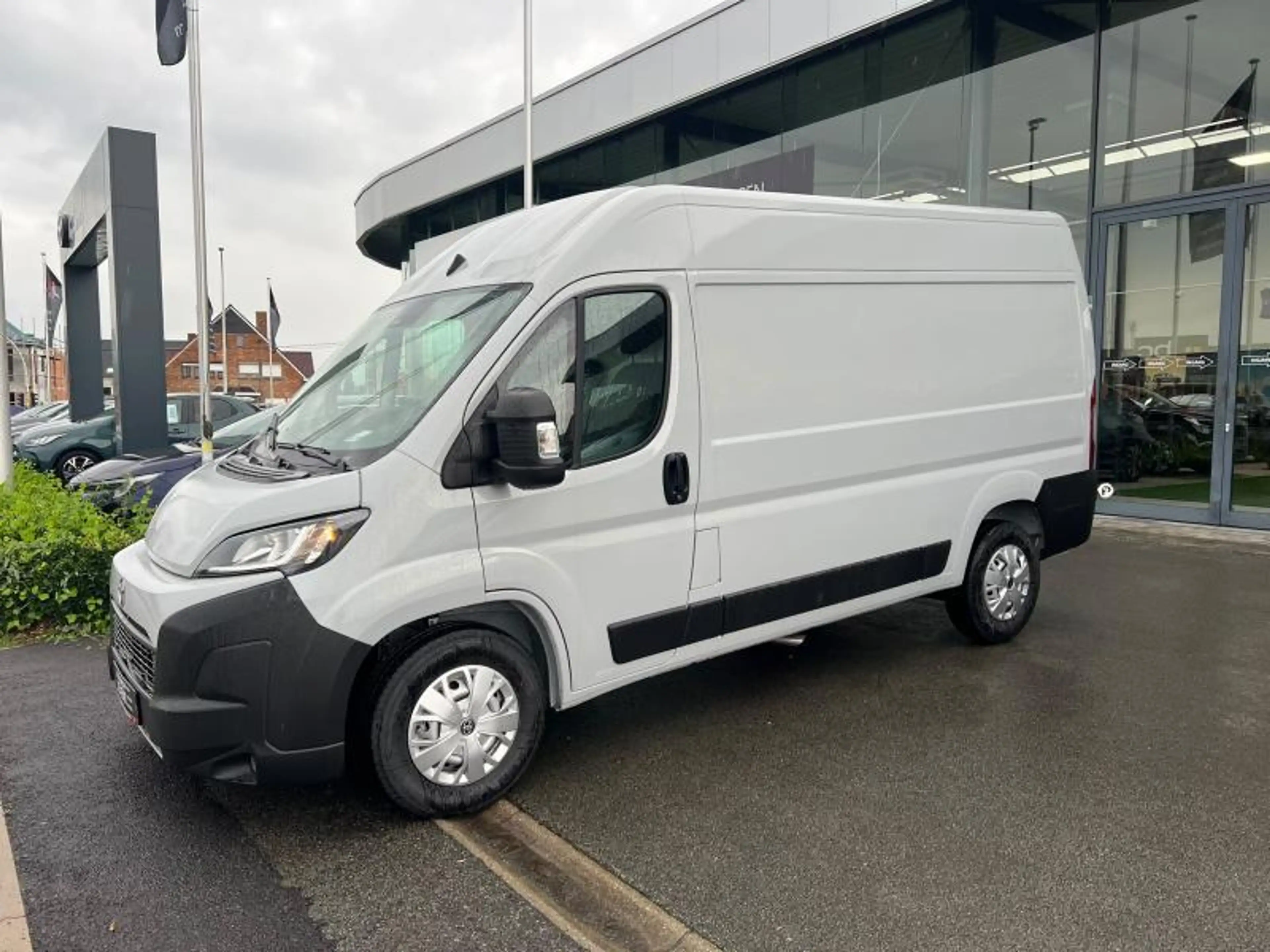 Toyota Proace Max 2.2D 144AT COMFORT LIGHT 3.5T — photo 2