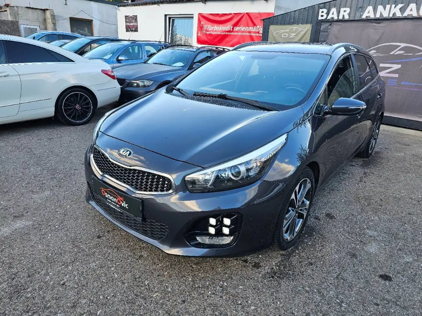 Kia Ceed SW / cee'd SW cee'd SW 1,6 CRDi ISG GT-Line GT-Line Grau - 1