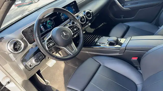 Mercedes-Benz A-Class view 8