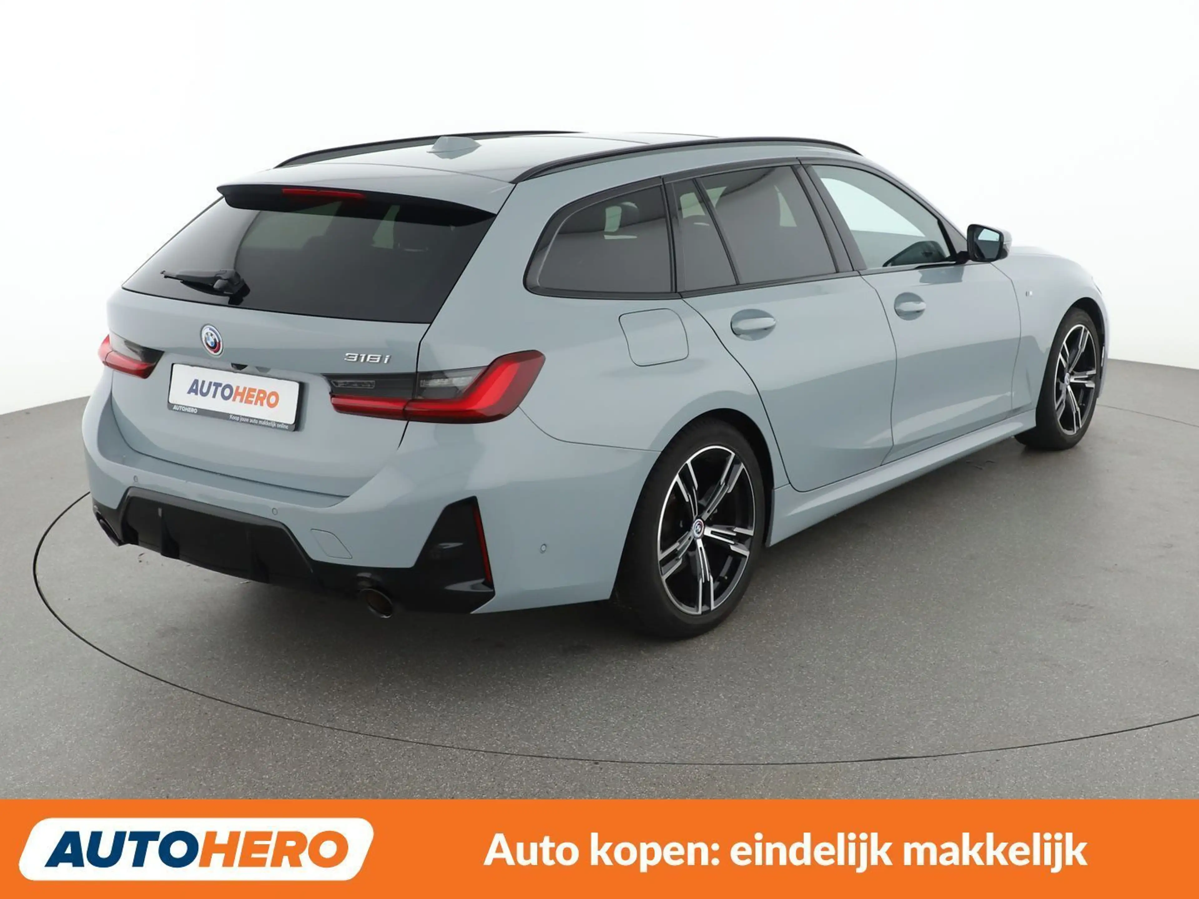 BMW 318 318i M Sport — photo 6