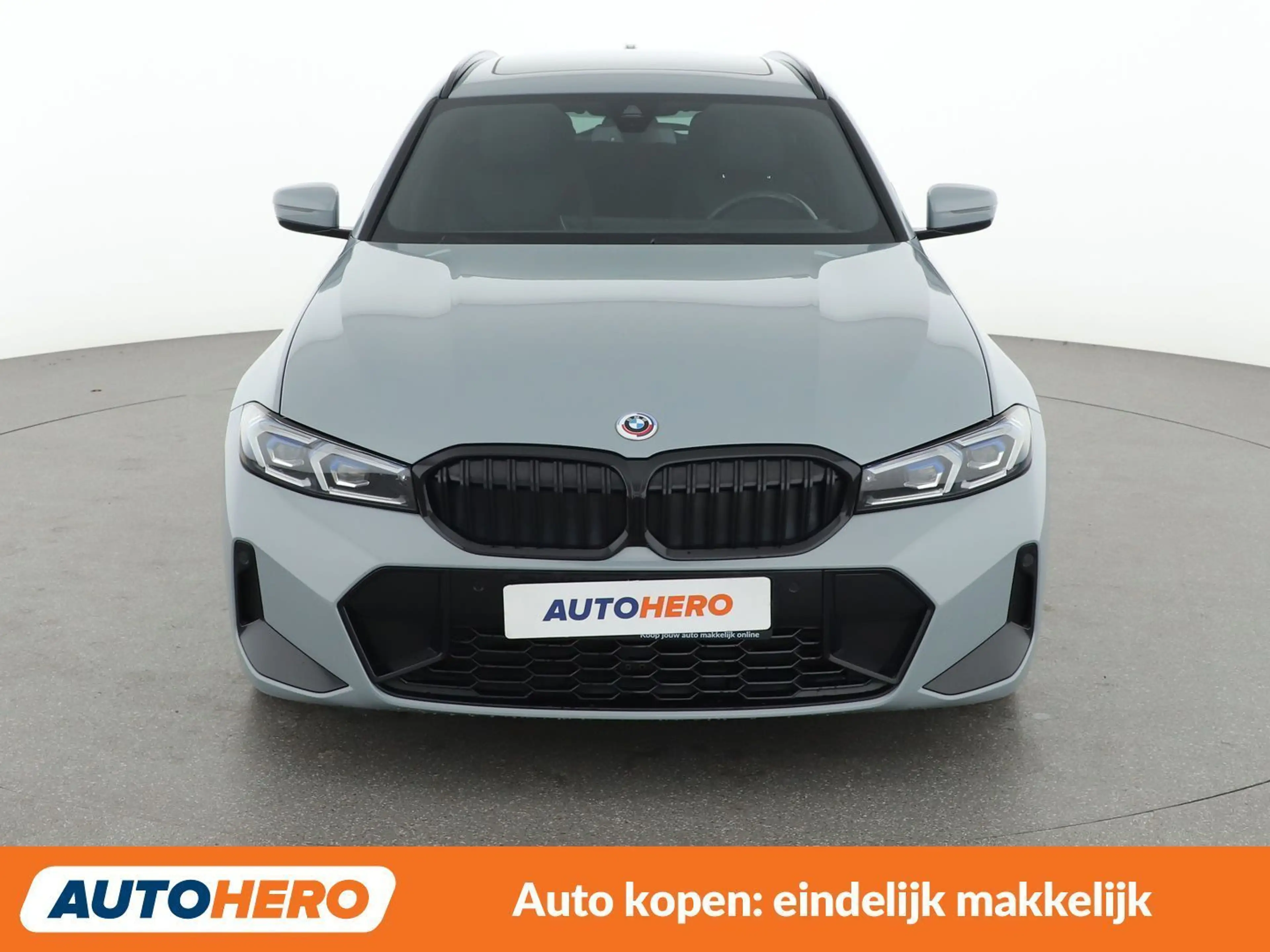 BMW 318 318i M Sport — photo 9